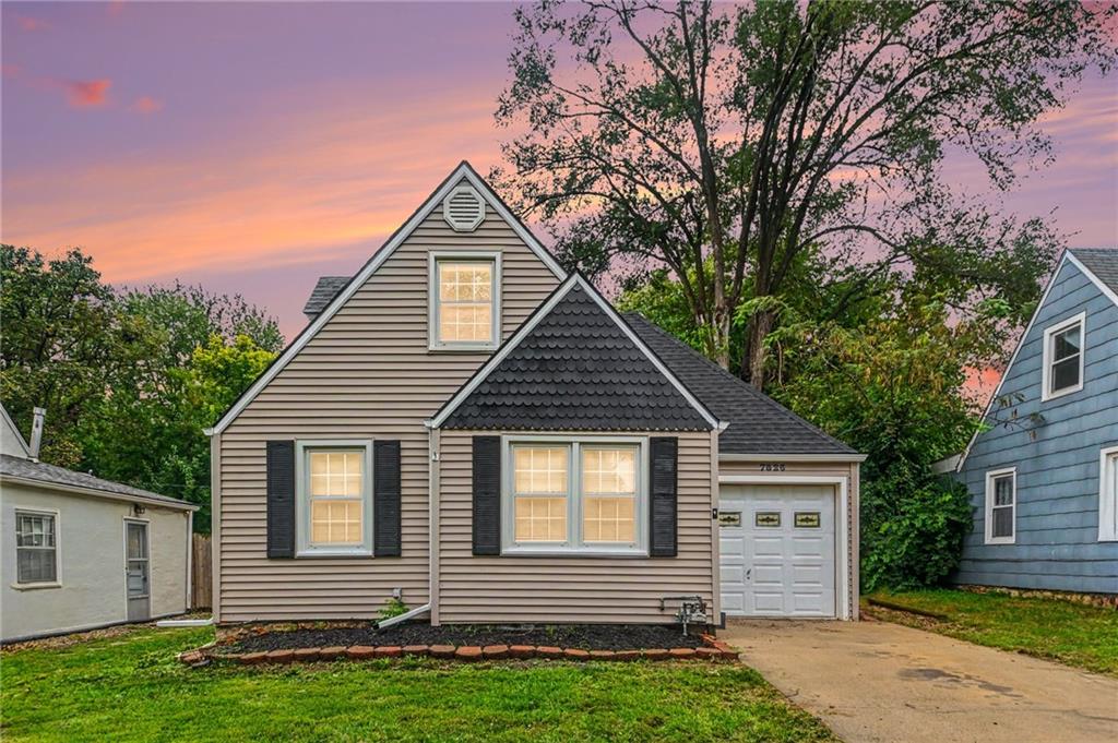 Listing Photo MLS #HMS2637907