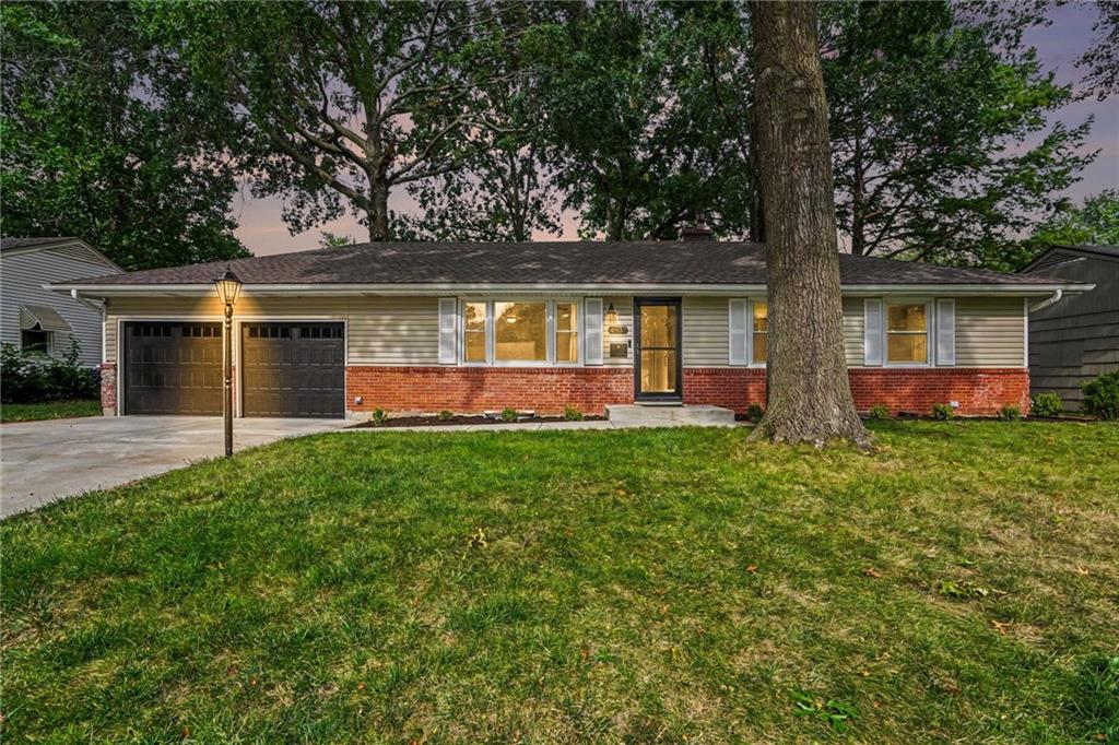 Listing Photo MLS #HMS2638858