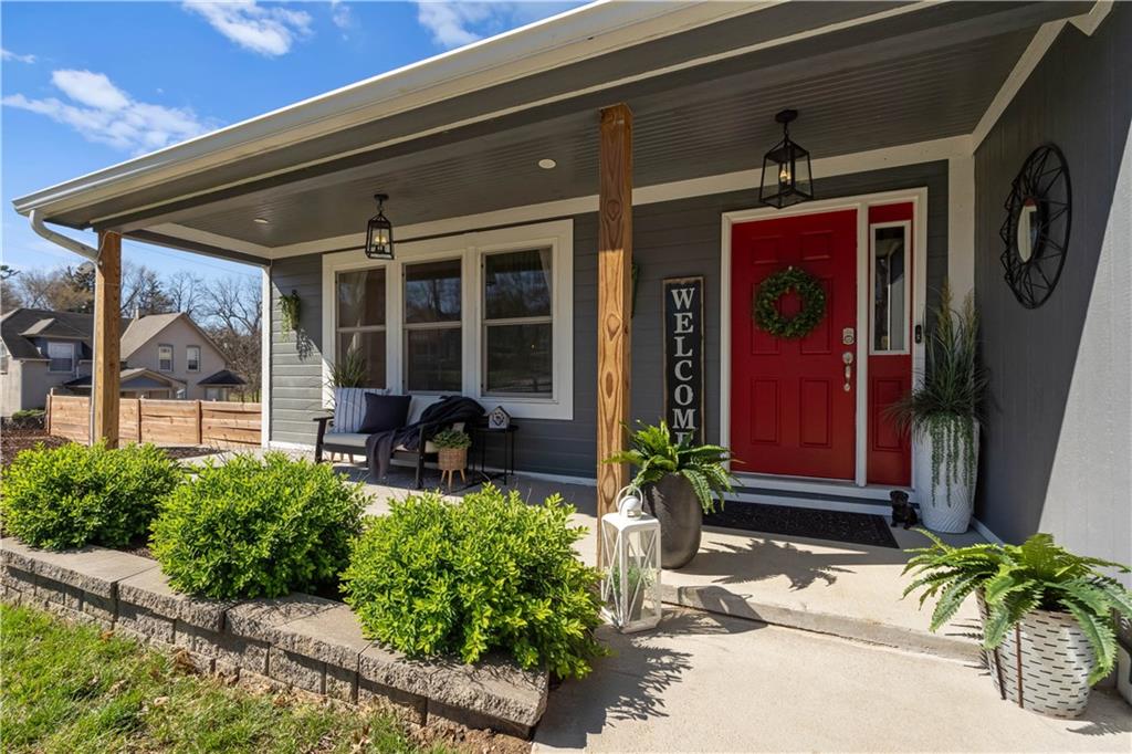 Listing Photo MLS #HMS2638983