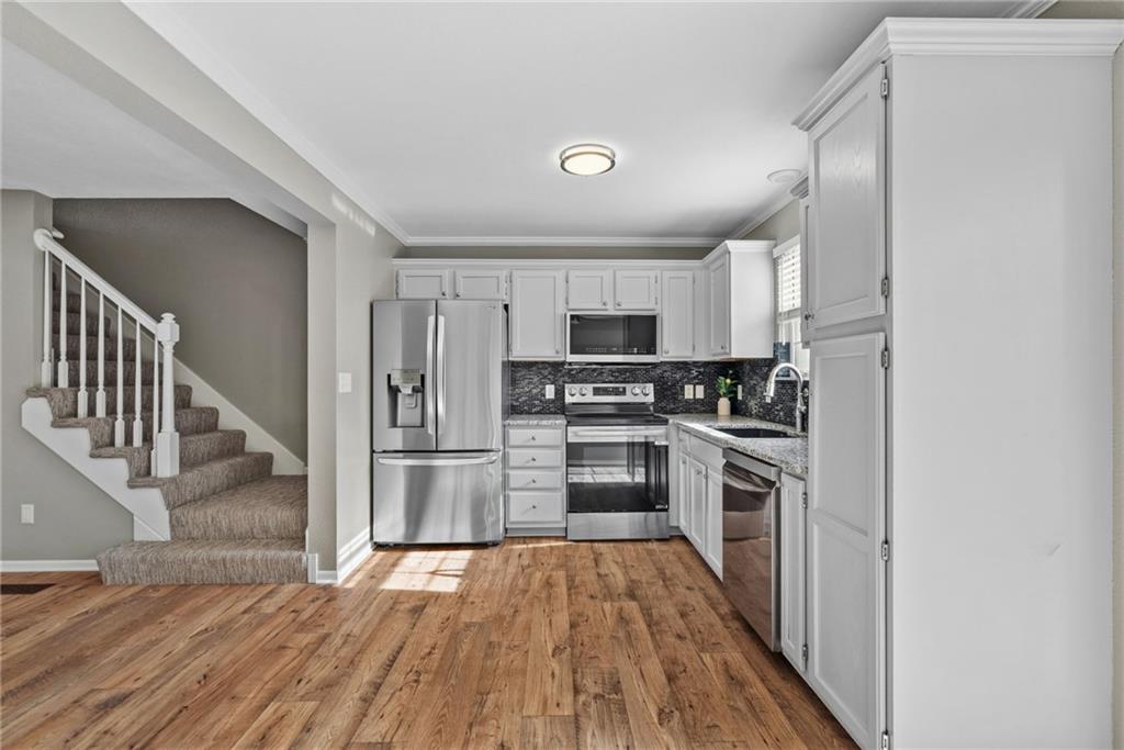 Listing Photo MLS #HMS2639016