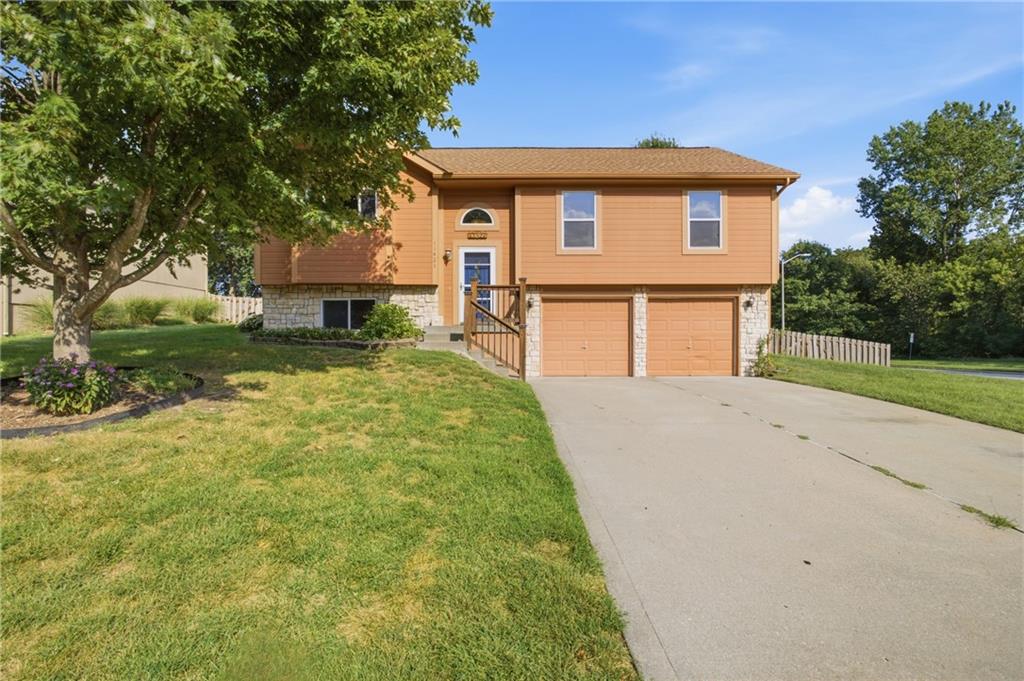 Listing Photo MLS #HMS2640021