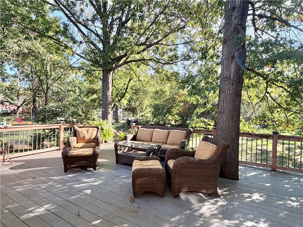 Listing Photo MLS #HMS2641839