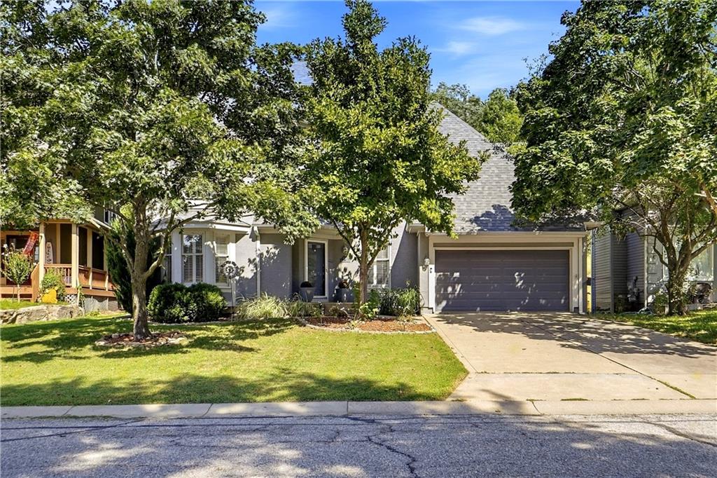 Listing Photo MLS #HMS2642043