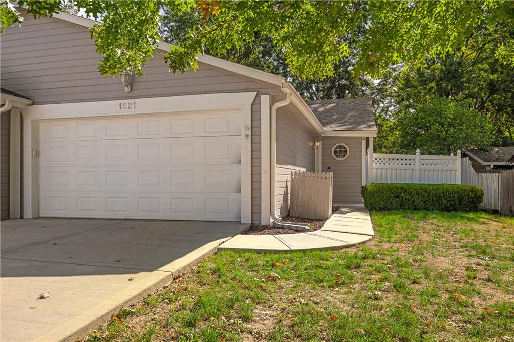 Listing Photo MLS #HMS2643498