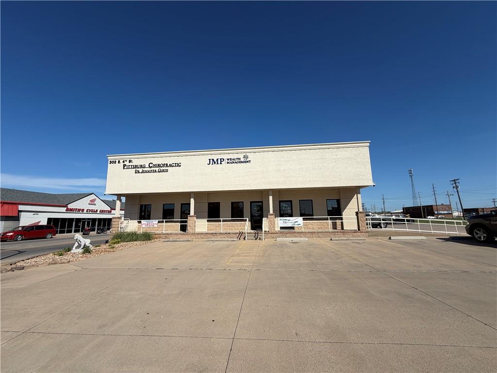 Listing Photo MLS #HMS2643835