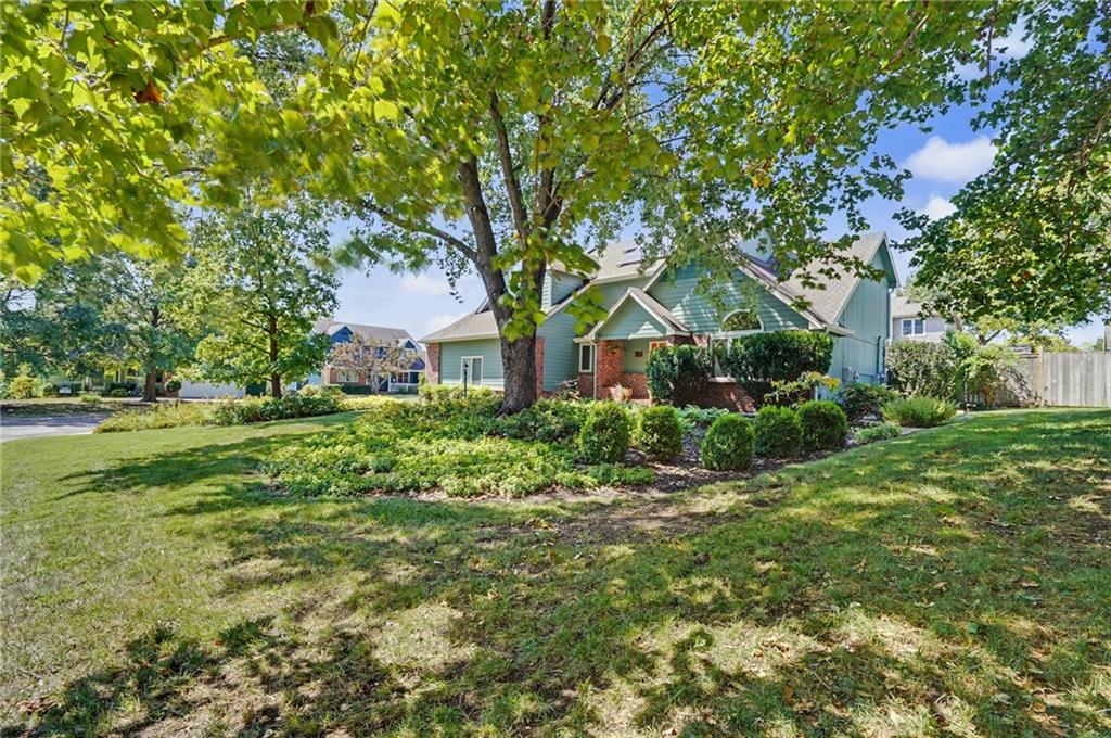 Listing Photo MLS #HMS2644311
