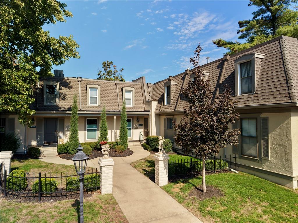 Listing Photo MLS #HMS2644314