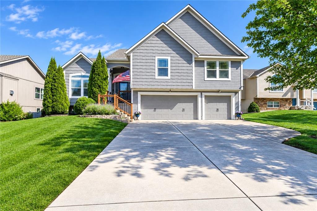 Listing Photo MLS #HMS2644366