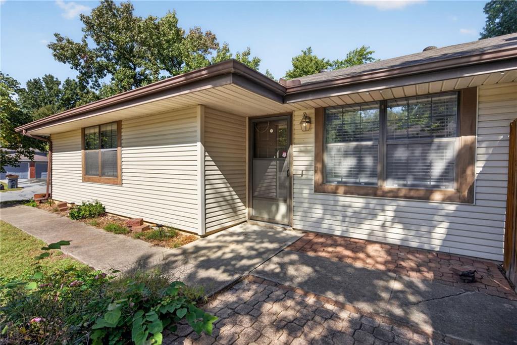 Listing Photo MLS #HMS2644490