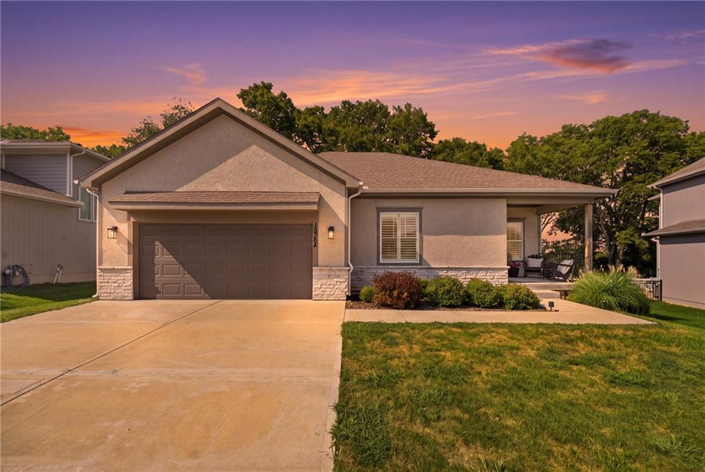 Listing Photo MLS #HMS2644747