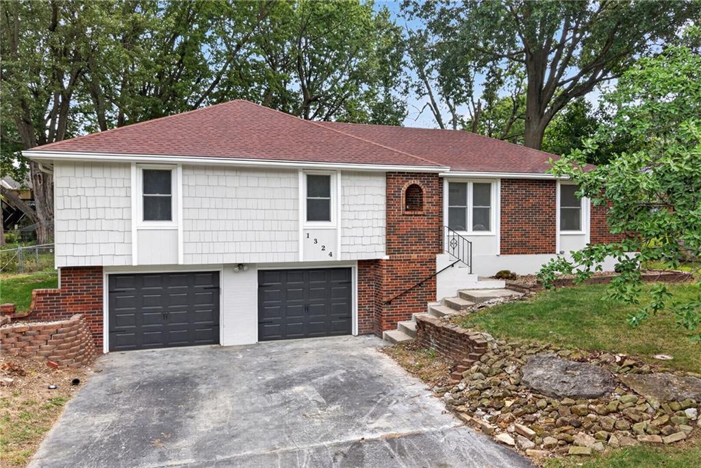 Listing Photo MLS #HMS2644800