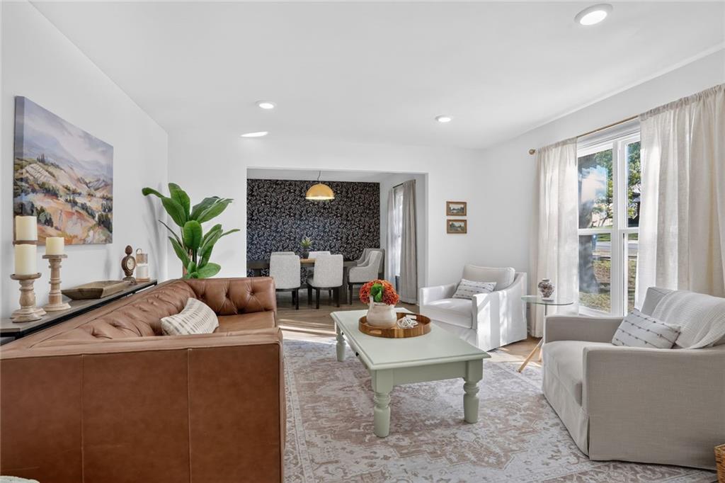 Listing Photo MLS #HMS2644802
