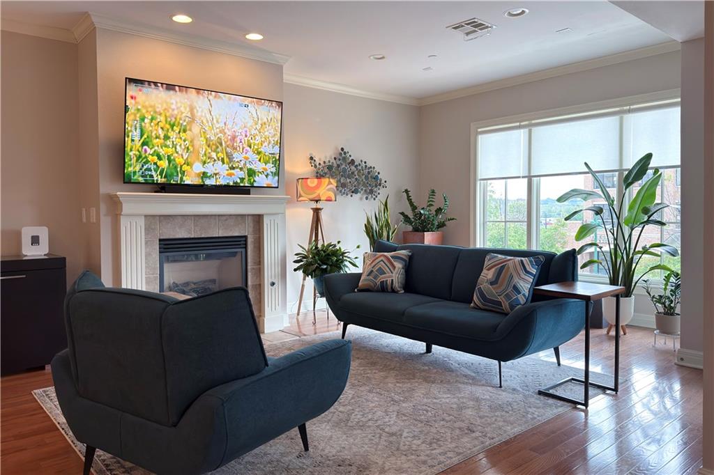Listing Photo MLS #HMS2644892