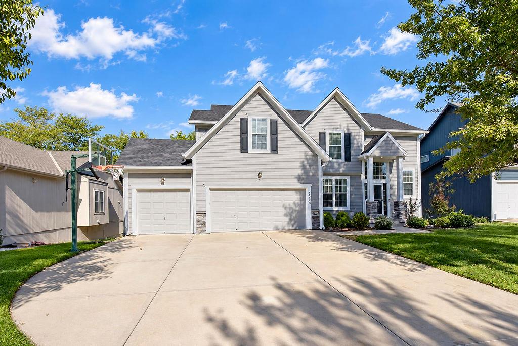 Listing Photo MLS #HMS2645169