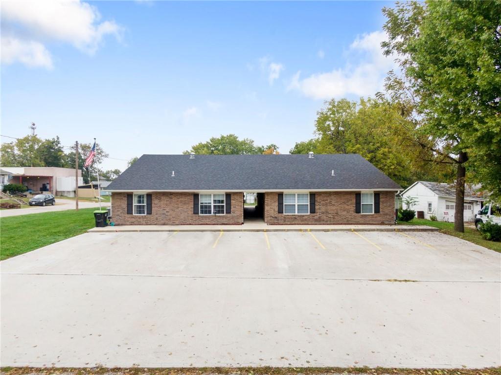 Listing Photo MLS #HMS2645583