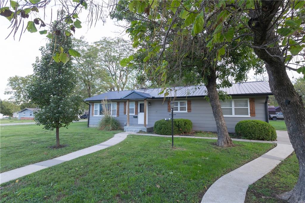 Listing Photo MLS #HMS2645936
