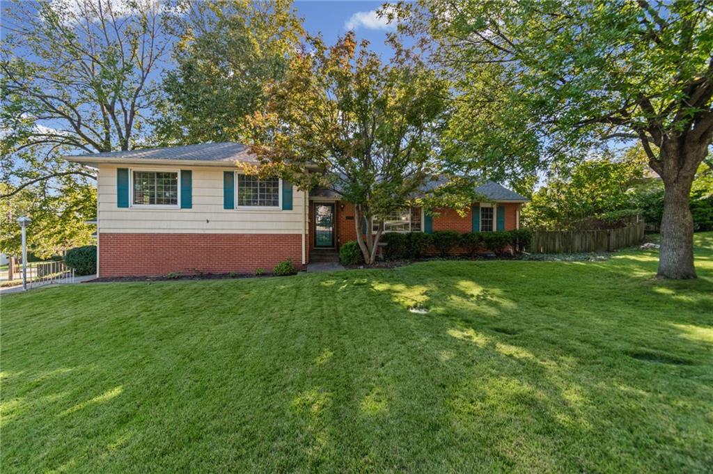 Listing Photo MLS #HMS2645982