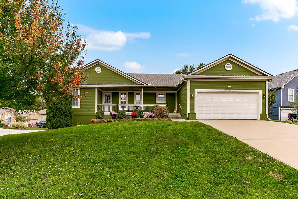 Listing Photo MLS #HMS2646075