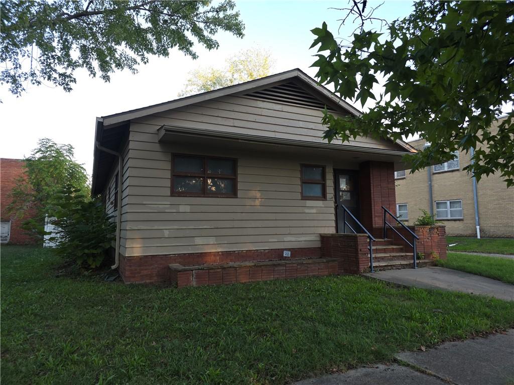Listing Photo MLS #HMS2646905
