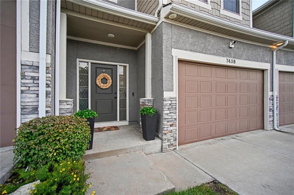 Listing Photo MLS #HMS2647357