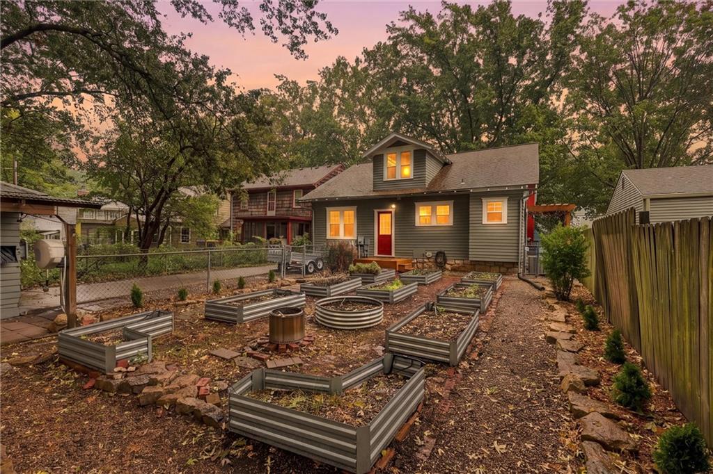 Listing Photo MLS #HMS2647580