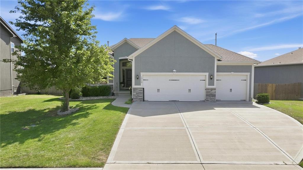 Listing Photo MLS #HMS2647840