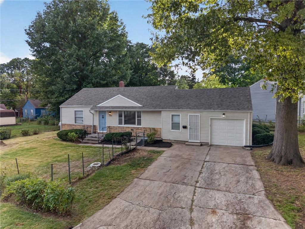 Listing Photo MLS #HMS2648064